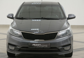 Подержанный автомобиль Kia Rio Sedan 2015 года (6 фото)