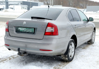 Подержанный автомобиль Skoda Octavia Liftback 2008 года (6 фото)