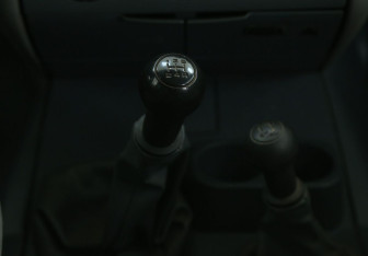 Подержанный автомобиль УАЗ Patriot 2012 года (15 фото)