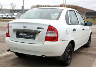 Подержанный автомобиль LADA (ВАЗ) Kalina Sedan 2009 года (6 фото)