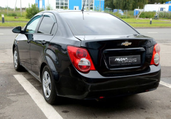 Подержанный автомобиль Chevrolet Aveo Sedan 2012 года (4 фото)