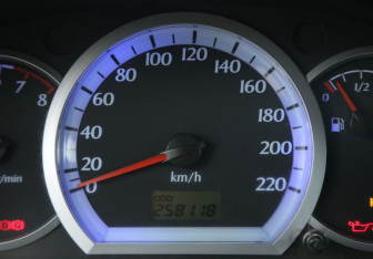 Подержанный автомобиль Chevrolet Lacetti Wagon 2010 года (19 фото)