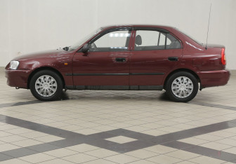 Подержанный автомобиль Hyundai Accent Sedan 2008 года (7 фото)