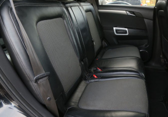 Подержанный автомобиль Opel Antara 2008 года (11 фото)