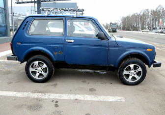 Подержанный автомобиль LADA (ВАЗ) 2121 (4x4) 2011 года (7 фото)