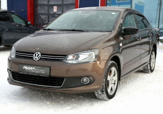 Подержанный автомобиль Volkswagen Polo Sedan 2014 года (3 фото)