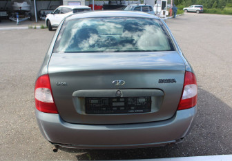 Подержанный автомобиль LADA (ВАЗ) Kalina Sedan 2008 года (6 фото)