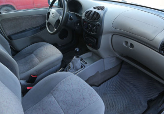 Подержанный автомобиль LADA (ВАЗ) Kalina Hatchback 2008 года (9 фото)