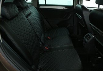 Подержанный автомобиль Volkswagen Tiguan 2017 года (11 фото)