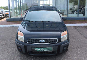 Подержанный автомобиль Ford Fusion 2006 года (2 фото)