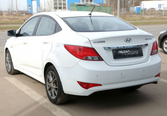 Подержанный автомобиль Hyundai Solaris Sedan 2015 года (4 фото)