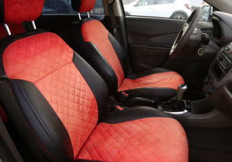 Подержанный автомобиль Chevrolet Cobalt Sedan 2013 года (10 фото)