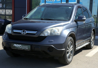 Подержанный автомобиль Honda CR-V 2008 года (3 фото)