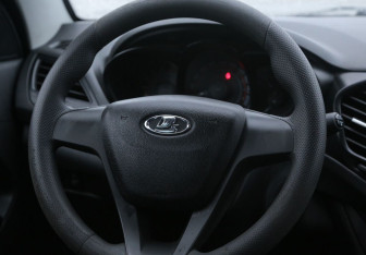 Подержанный автомобиль LADA (ВАЗ) Vesta Sedan 2018 года (16 фото)