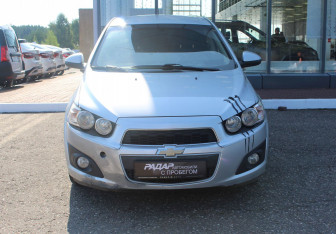 Подержанный автомобиль Chevrolet Aveo Sedan 2012 года (2 фото)