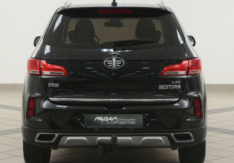Подержанный автомобиль FAW Besturn X40 2021 года (3 фото)