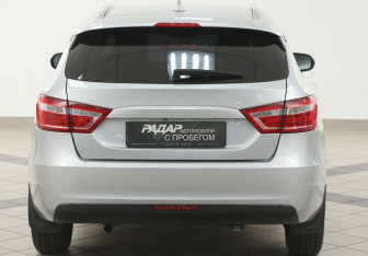 Подержанный автомобиль LADA (ВАЗ) Vesta Wagon 2022 года (3 фото)