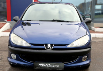 Подержанный автомобиль Peugeot 206 Sedan 2009 года (2 фото)