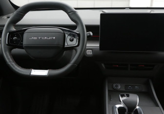 Подержанный автомобиль Jetour Dashing 2023 года (14 фото)