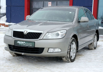 Подержанный автомобиль Skoda Octavia Liftback 2008 года (3 фото)