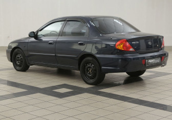 Подержанный автомобиль Kia Spectra Sedan 2007 года (2 фото)