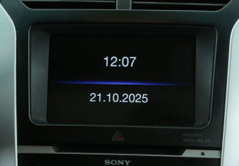 Подержанный автомобиль Ford Explorer 2011 года (13 фото)