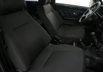 Подержанный автомобиль LADA (ВАЗ) 2121 (4x4) 2007 года (10 фото)