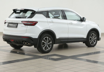 Подержанный автомобиль Geely Coolray 2023 года (4 фото)