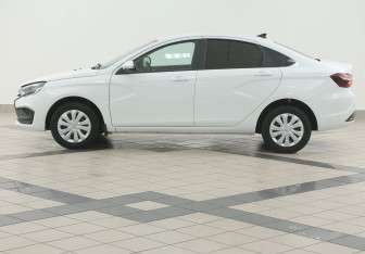Подержанный автомобиль LADA (ВАЗ) Vesta Sedan 2024 года (7 фото)