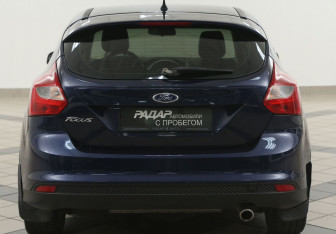 Подержанный автомобиль Ford Focus Hatchback 2012 года (3 фото)