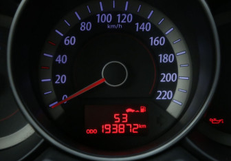 Подержанный автомобиль Kia Cerato Sedan 2010 года (18 фото)