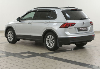 Подержанный автомобиль Volkswagen Tiguan 2019 года (2 фото)