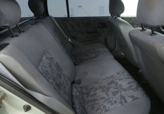 Подержанный автомобиль Renault Megane Wagon 2000 года (11 фото)