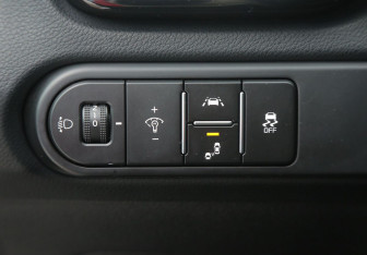 Подержанный автомобиль Kia Ceed Hatchback 2018 года (14 фото)