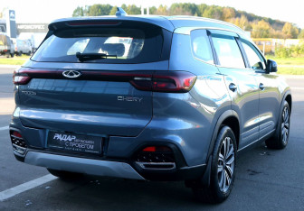 Подержанный автомобиль Chery Tiggo 8 2021 года (6 фото)