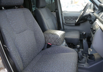 Подержанный автомобиль УАЗ Patriot 2010 года (9 фото)