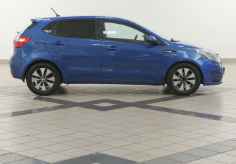 Подержанный автомобиль Kia Rio Hatchback 2013 года (4 фото)