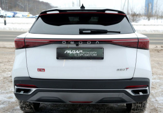 Подержанный автомобиль Omoda C5 2022 года (5 фото)