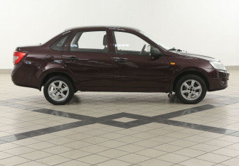 Подержанный автомобиль LADA (ВАЗ) Granta Sedan 2012 года (5 фото)