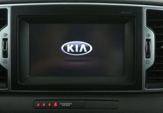 Подержанный автомобиль Kia Sportage 2018 года (17 фото)