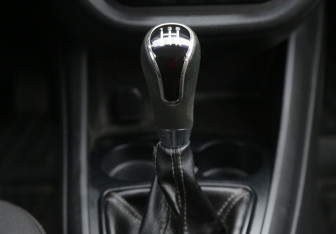 Подержанный автомобиль LADA (ВАЗ) Vesta Sedan 2016 года (15 фото)