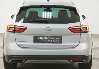 Подержанный автомобиль Opel Insignia Wagon 2019 года (3 фото)