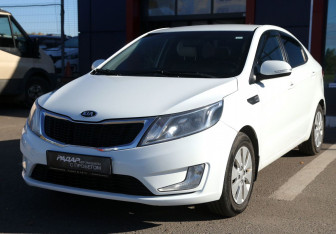 Подержанный автомобиль Kia Rio Sedan 2013 года (3 фото)