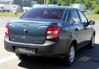 Подержанный автомобиль LADA (ВАЗ) Granta Sedan 2014 года (6 фото)