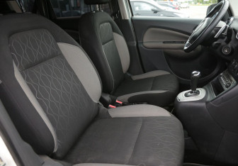 Подержанный автомобиль Citroen C3 Picasso 2013 года (10 фото)