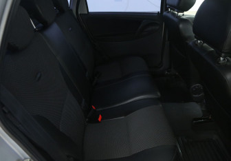 Подержанный автомобиль LADA (ВАЗ) Kalina Wagon 2012 года (11 фото)