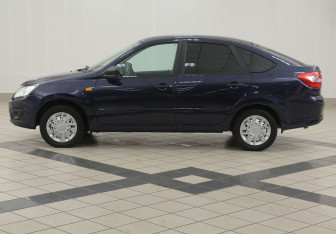 Подержанный автомобиль LADA (ВАЗ) Granta Liftback 2016 года (7 фото)