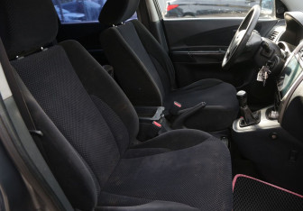 Подержанный автомобиль Hyundai Tucson 2008 года (10 фото)
