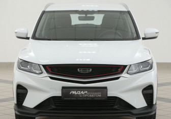 Подержанный автомобиль Geely Coolray 2023 года (6 фото)