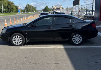 Подержанный автомобиль Mitsubishi Galant Sedan 2007 года (8 фото)